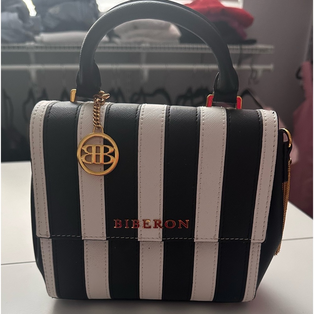 New Biberon Kate model purse.  Black & White